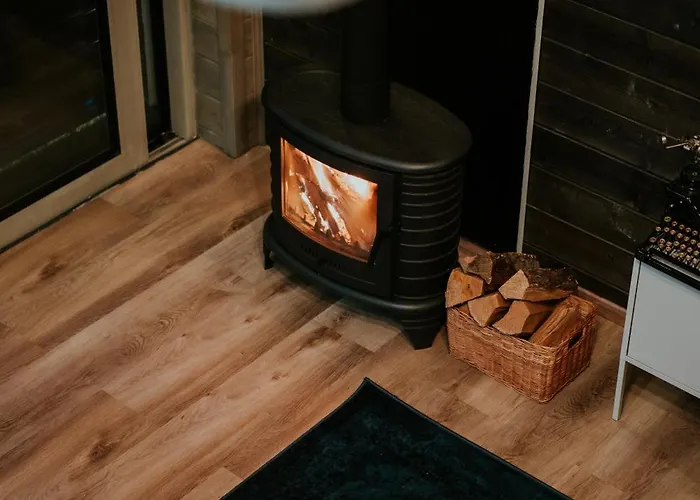 シャレー Wowcabin - *