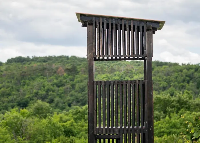 シャレー Wowcabin - *